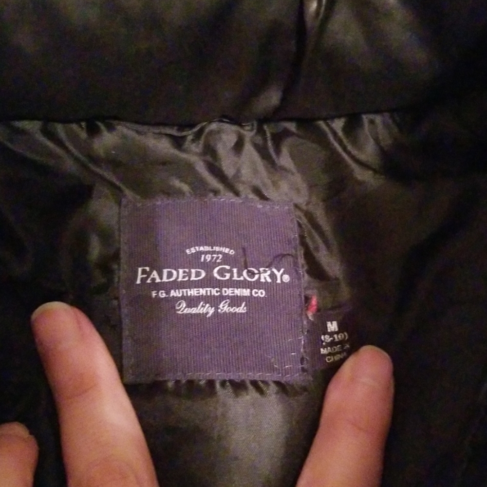 Puffer Vest - Picture 2 of 6